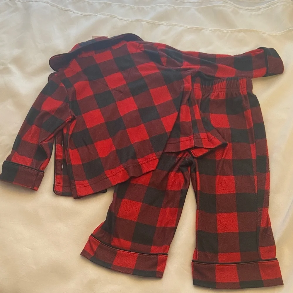 Wondershop Kids Plaid Pajama Set - Red and Black